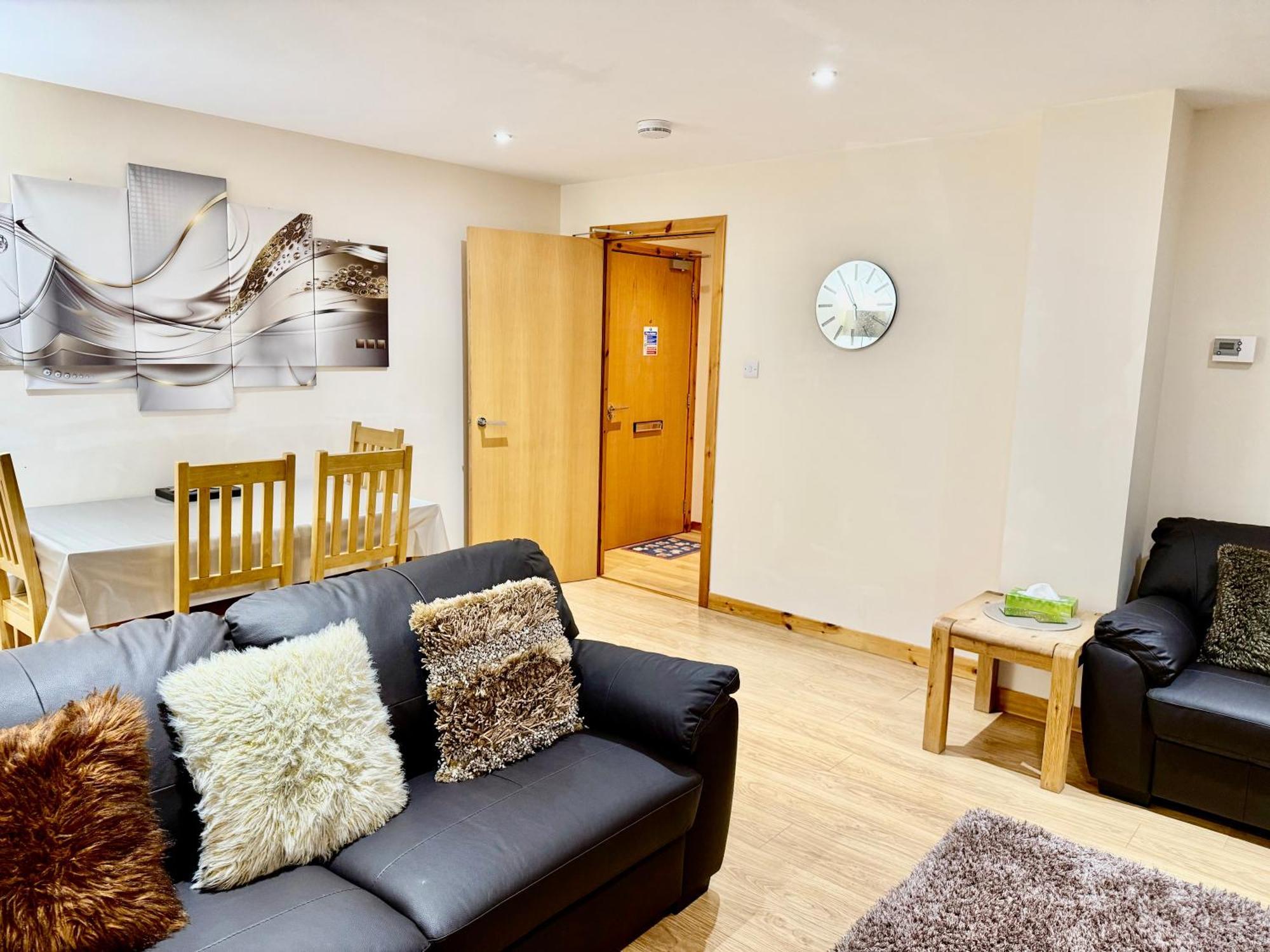 Azim And Suzi'S City Centre Apartment Inverness Exteriér fotografie