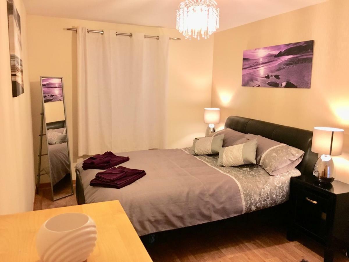 Azim And Suzi'S City Centre Apartment Inverness Exteriér fotografie