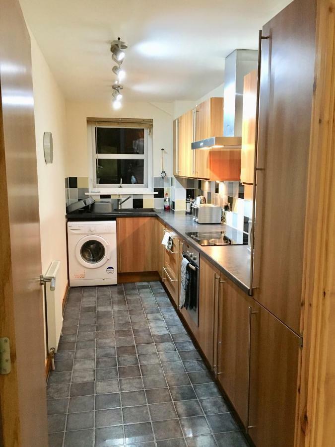 Azim And Suzi'S City Centre Apartment Inverness Exteriér fotografie