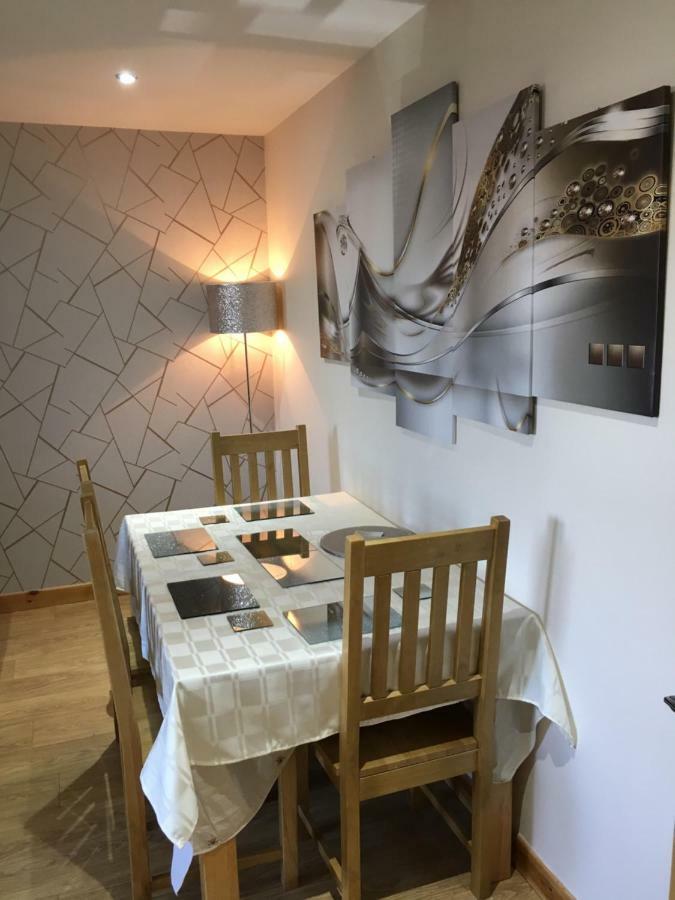 Azim And Suzi'S City Centre Apartment Inverness Exteriér fotografie