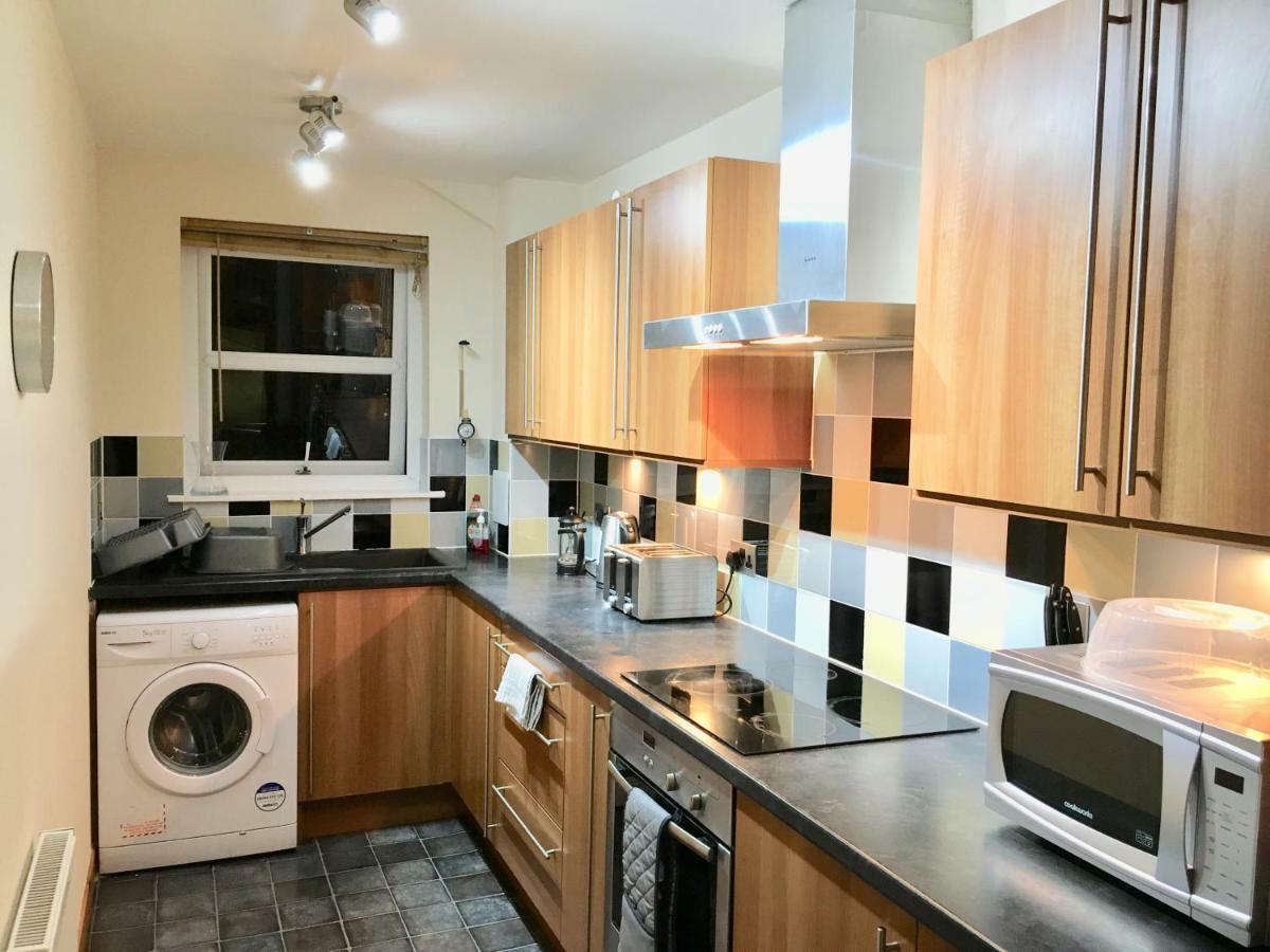 Azim And Suzi'S City Centre Apartment Inverness Exteriér fotografie